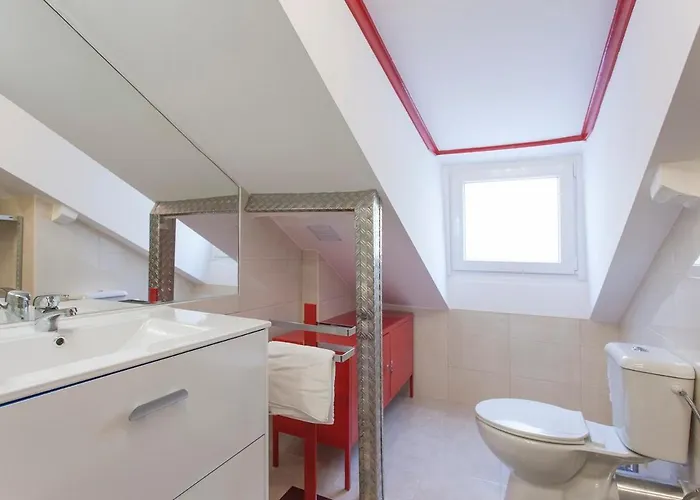 Large Terrace, Principe Real, Wifi, Calm