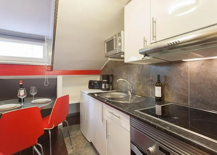 Apartment Large Terrace, Principe Real, Wifi, Calm *