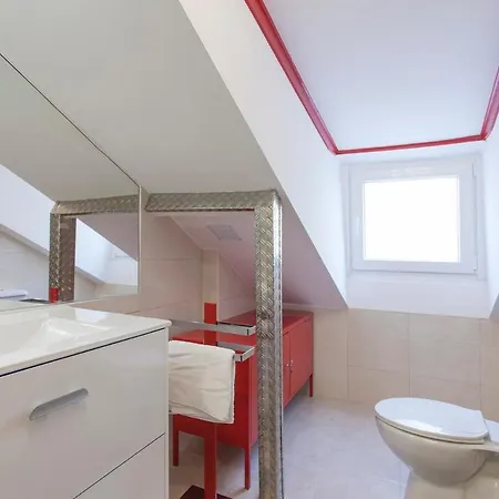 Large Terrace, Principe Real, Wifi, Calm