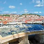 Appartamento Large Terrace, Principe Real, Wifi, Calm Lisbona